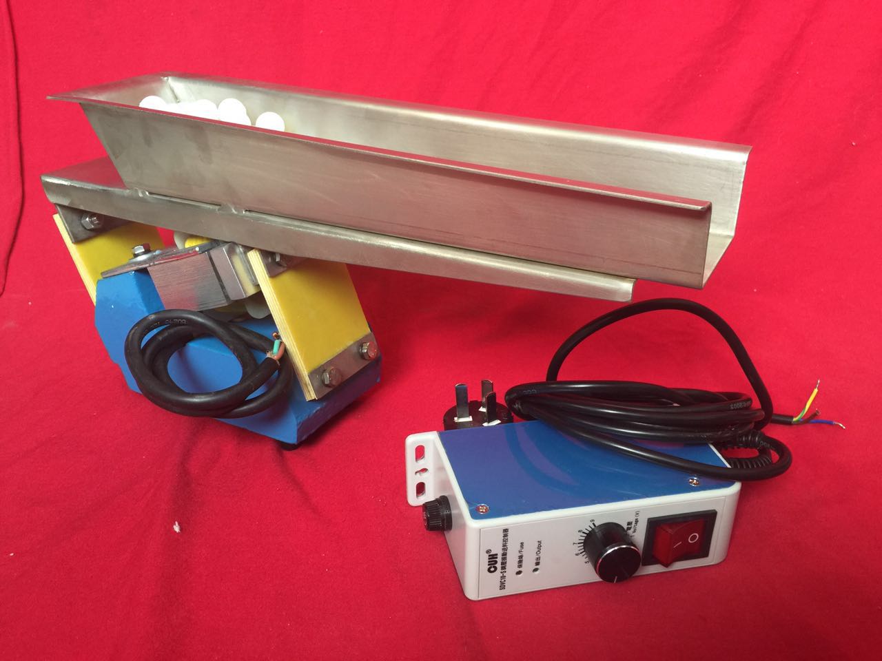 電磁振動給料機(jī) 定量給料的給料機(jī)械